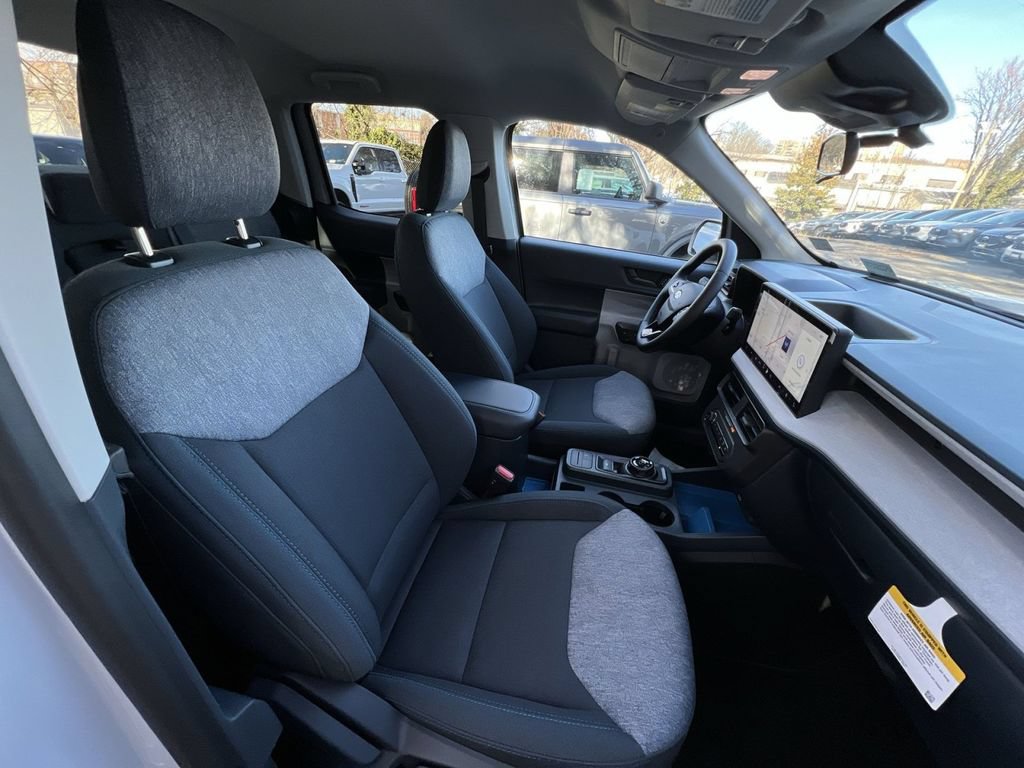 New 2025 Ford Maverick XLT w/ XLT Luxury Package FWD image 24