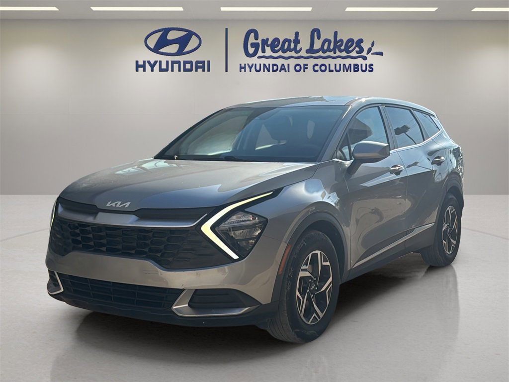 Used 2023 Kia Sportage LX image 1