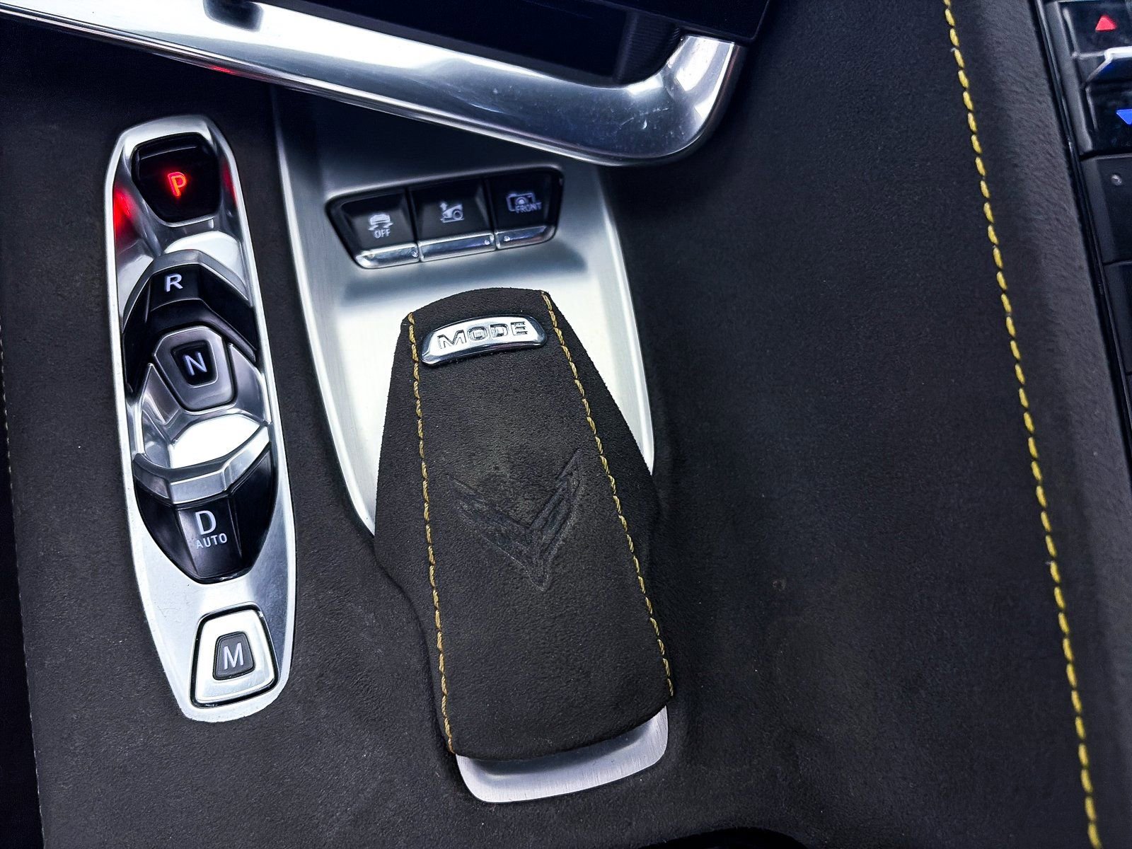 Used 2020 Chevrolet Corvette Stingray Premium Cpe w/ 3LT Preferred Equipment Group image 44