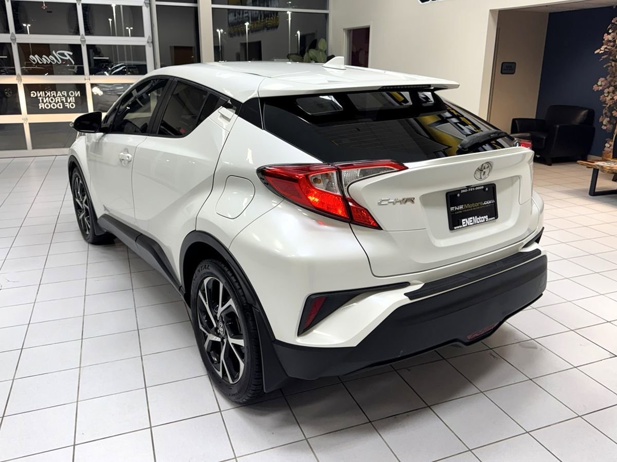 Used 2018 Toyota C-HR XLE image 47
