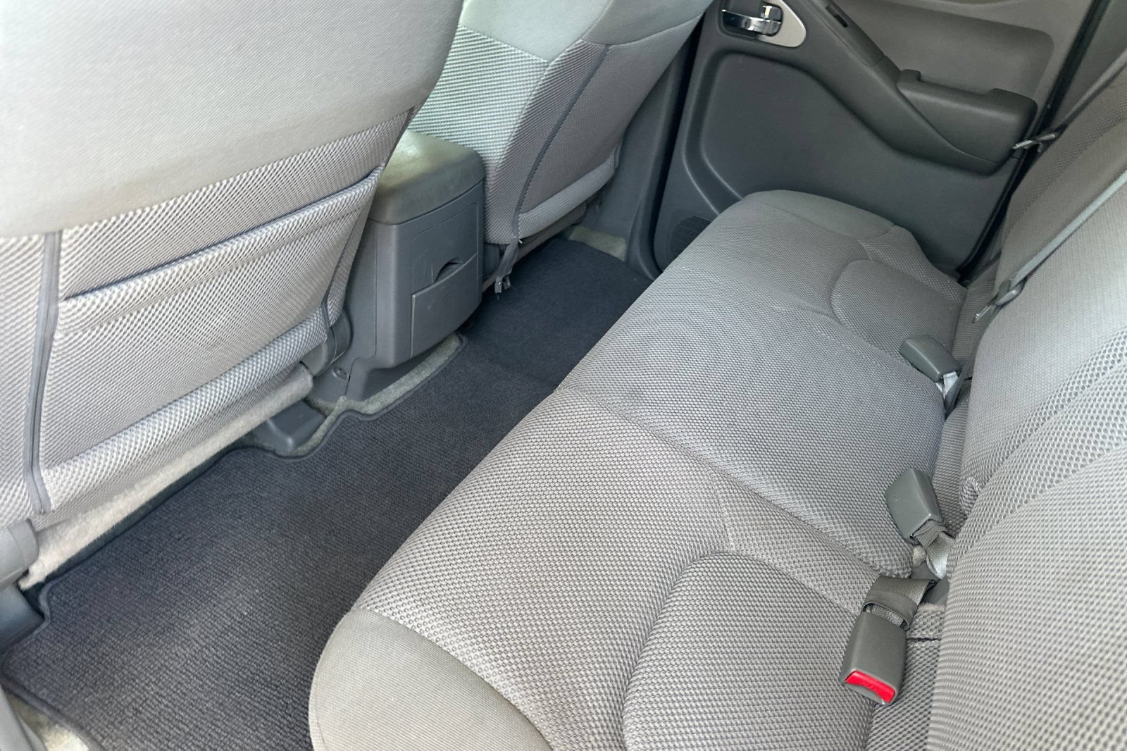 Used 2016 Nissan Frontier SV AWD/4WD image 11