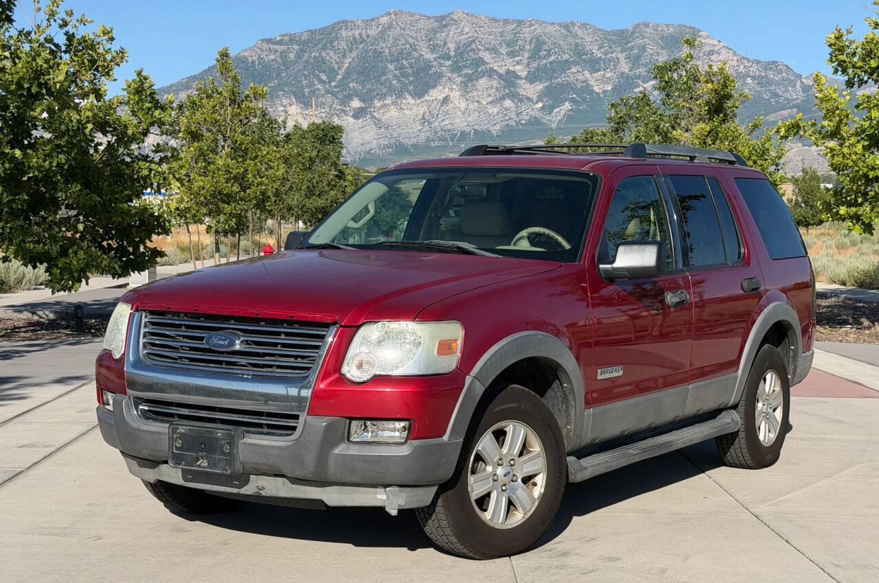 Used 2006 Ford Explorer XLT AWD/4WD image 1