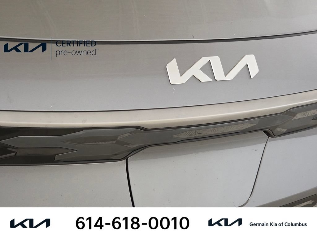 Certified 2023 Kia Niro Wind w/ Wind Preserve Package FWD image 13