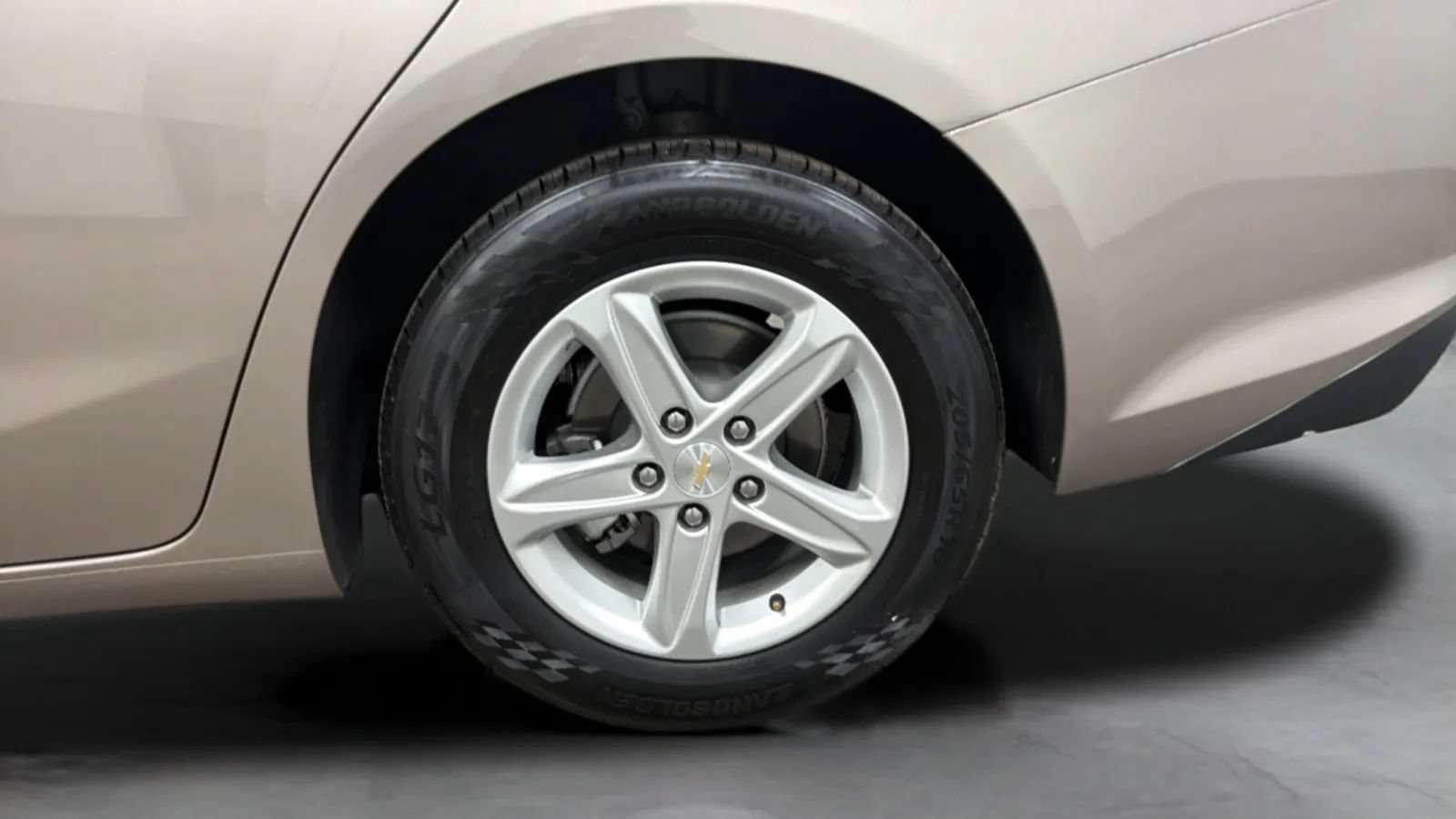 Used 2022 Chevrolet Malibu LT FWD image 28