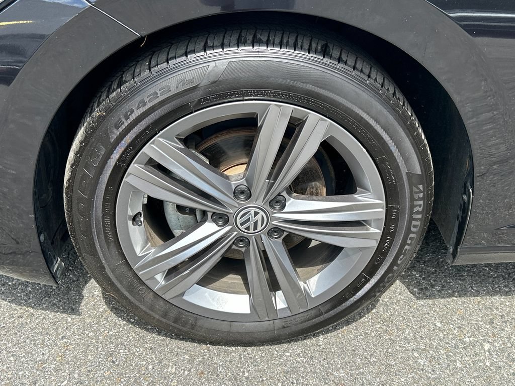 Used 2021 Volkswagen Jetta R-Line FWD image 8