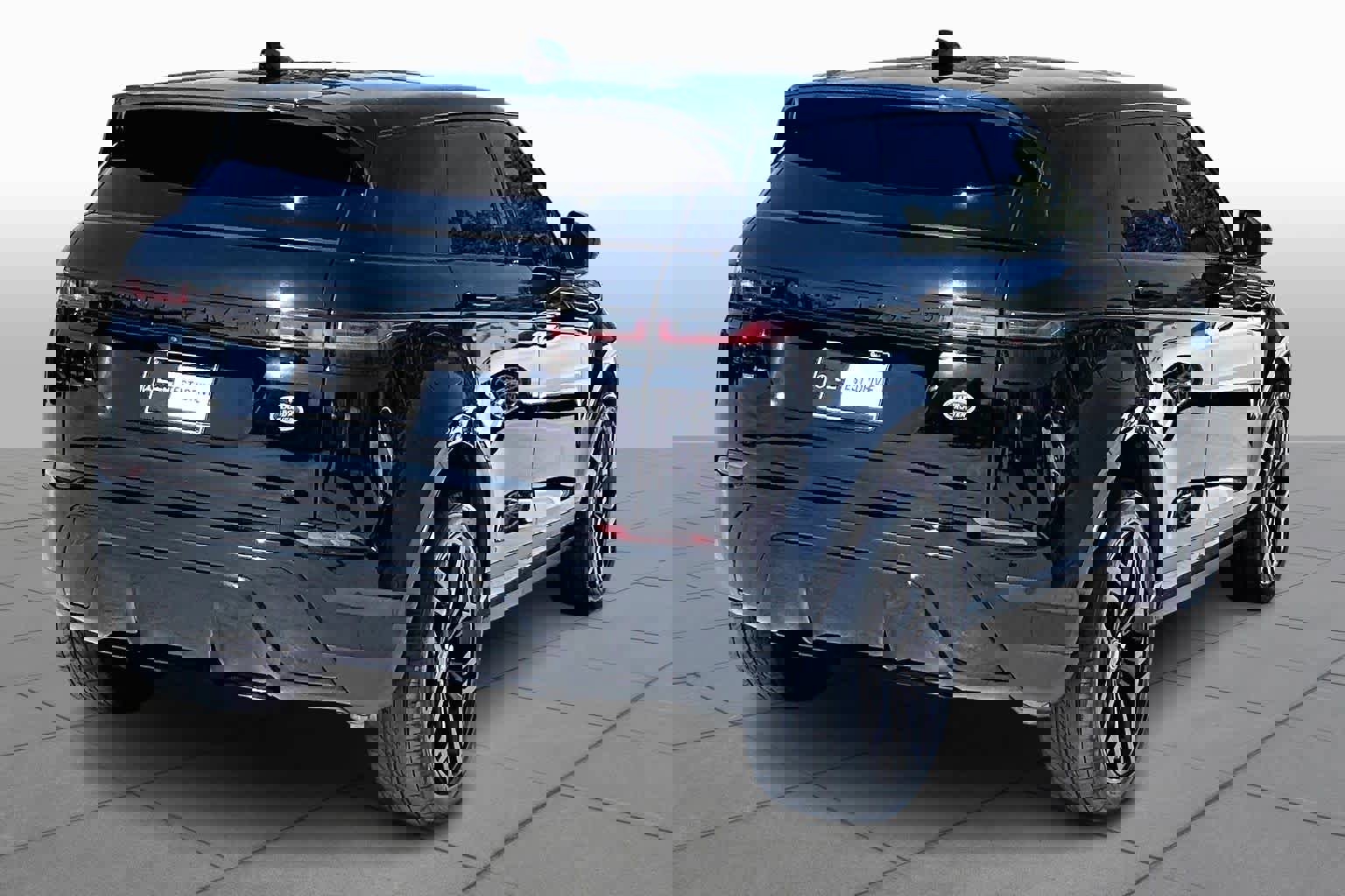 Used 2020 Land Rover Range Rover Evoque SE image 13