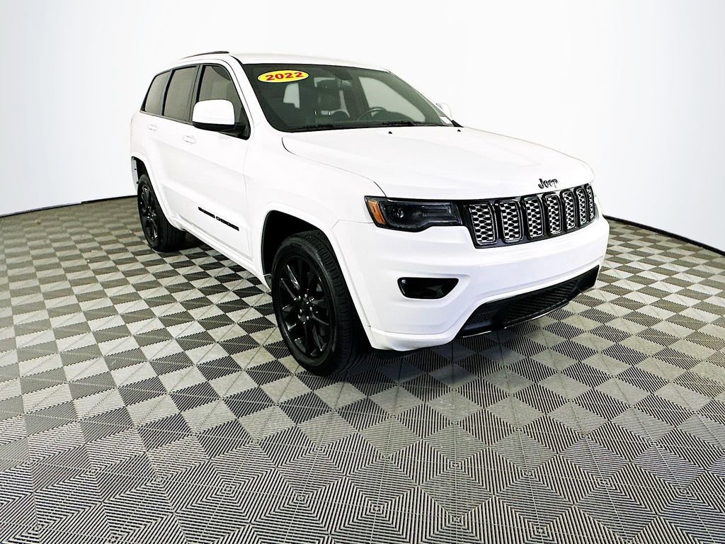 Certified 2022 Jeep Grand Cherokee Laredo X video 2