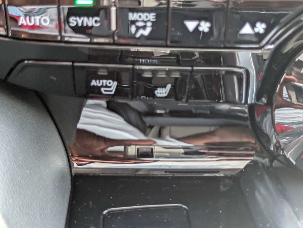 Used 2026 Acura MDX SH-AWD image 25