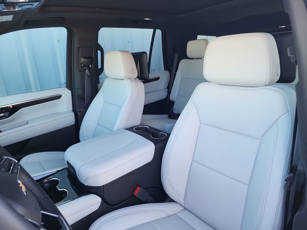 Used 2026 Chevrolet Tahoe Premier image 11