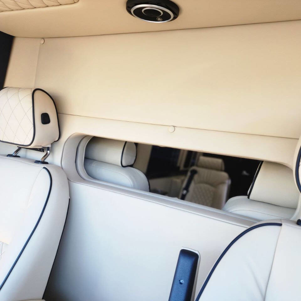 Used 2023 Mercedes-Benz Sprinter 3500 image 13