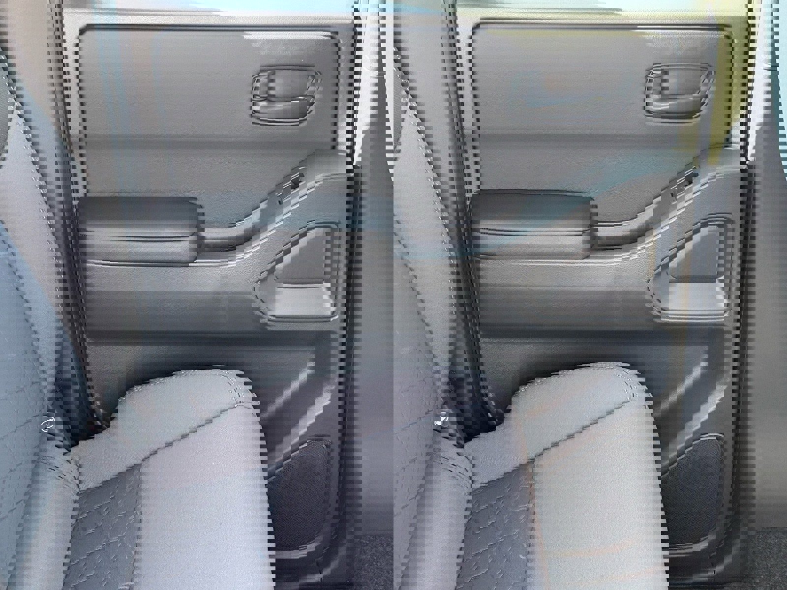 New 2026 Nissan Frontier SV w/ Tow Package image 13