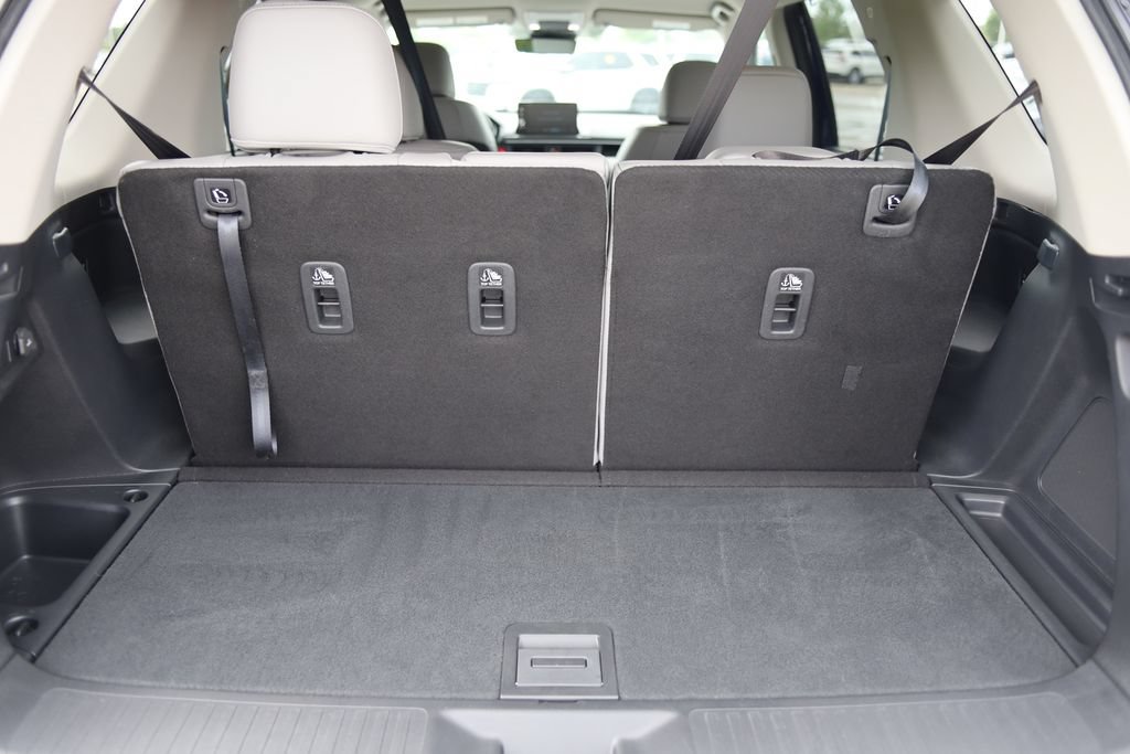 Used 2025 Honda Pilot EX-L image 7
