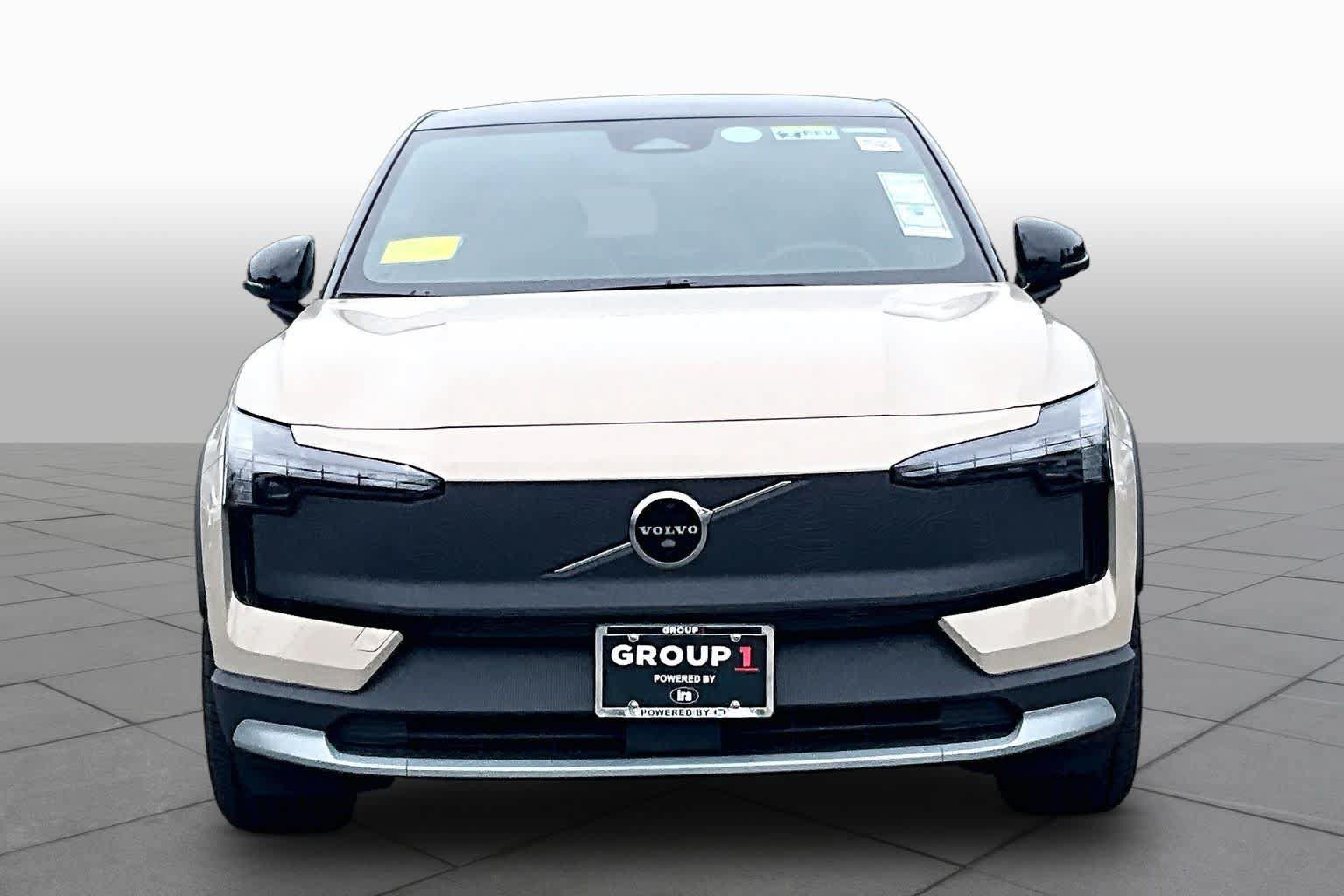 New 2026 Volvo EX30 Cross Country Ultra w/ Protection Package Premier AWD/4WD image 2