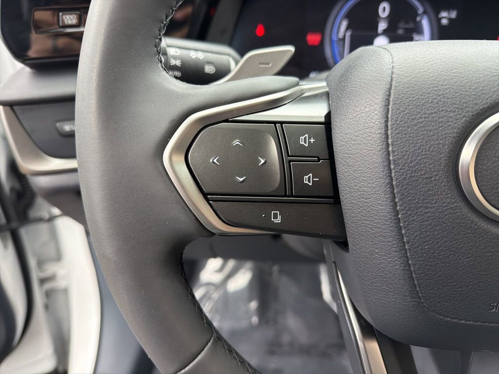 Used 2025 Lexus RZ 450e w/ Technology Package image 13