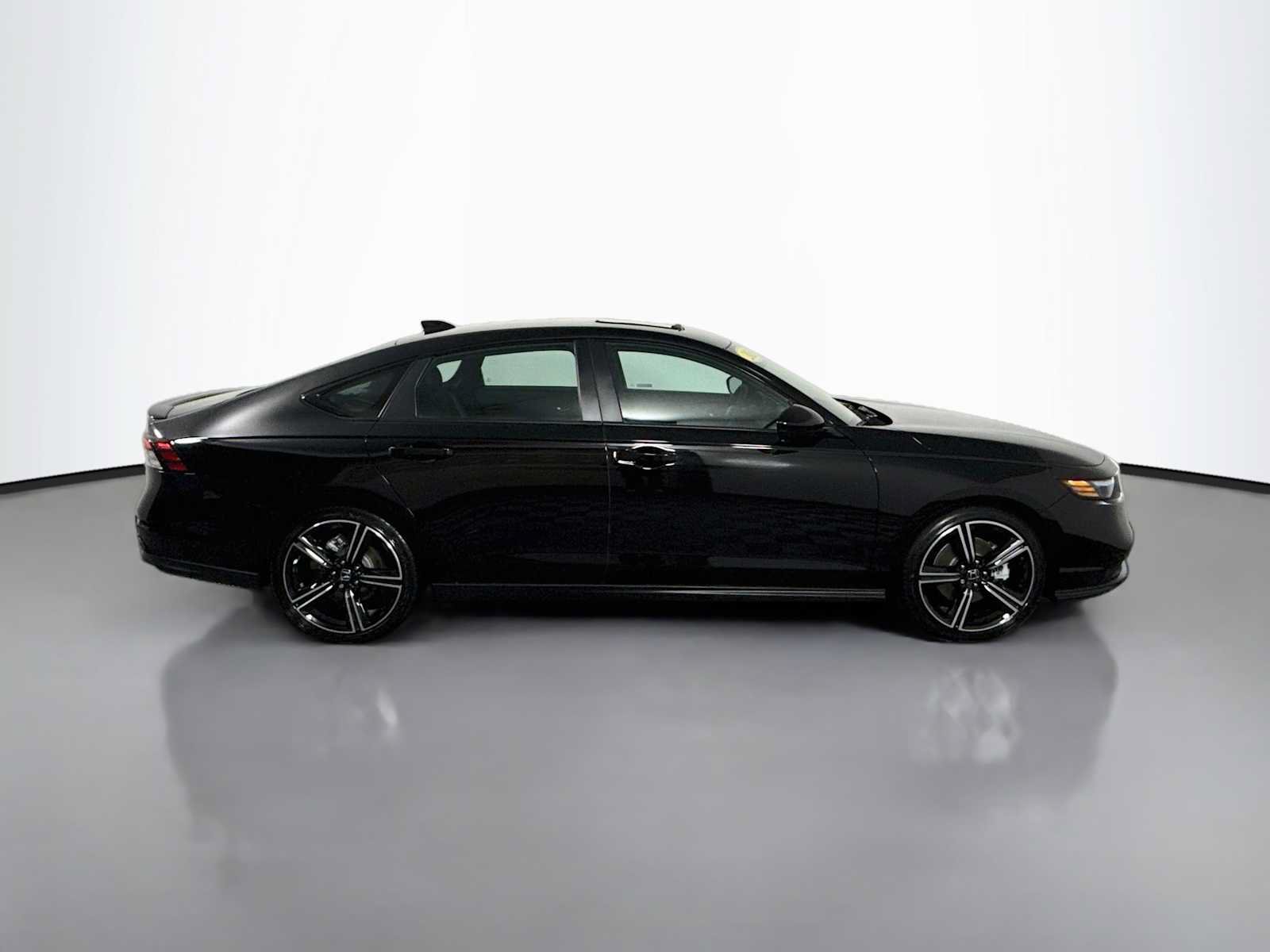 Certified 2026 Honda Accord Sport image 8