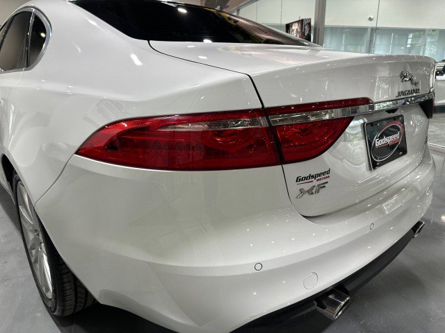Used 2017 Jaguar XF Prestige AWD/4WD image 26
