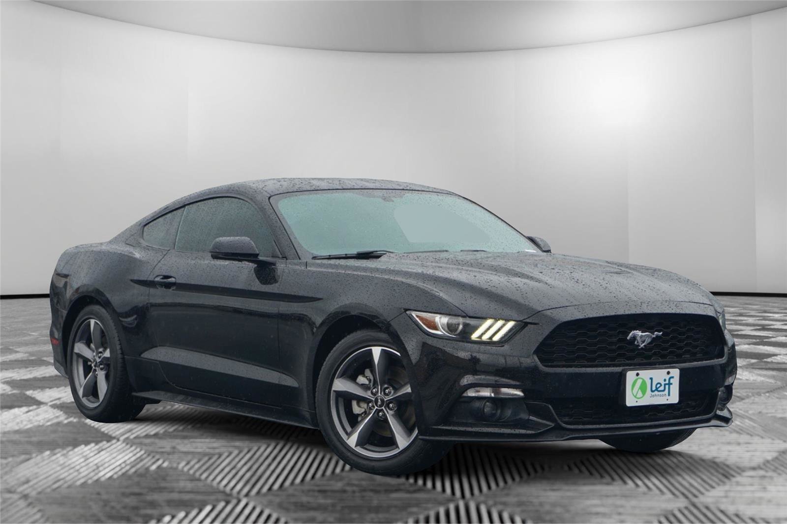 Used 2016 Ford Mustang Premium image 1