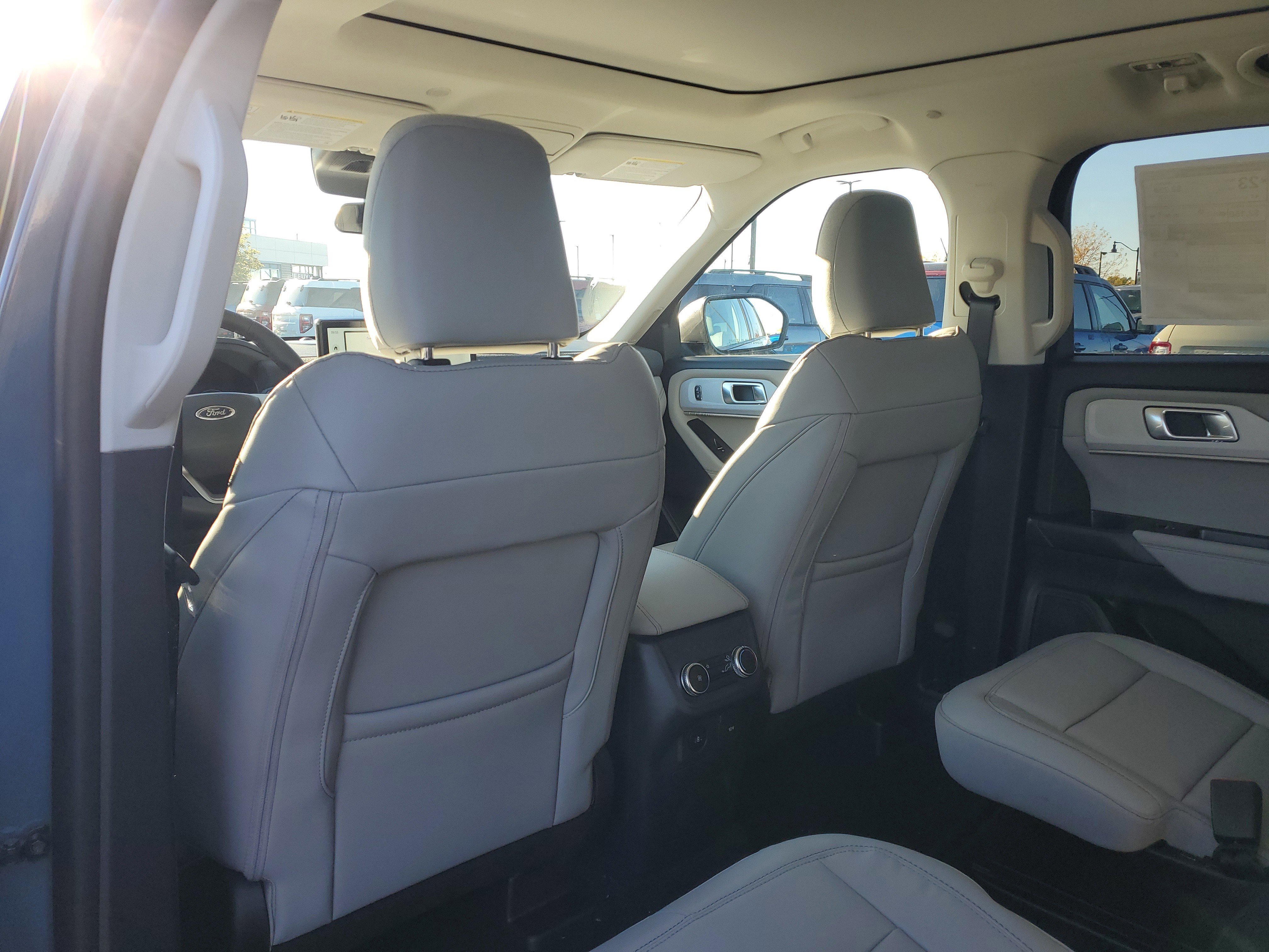 New 2026 Ford Explorer Active image 12