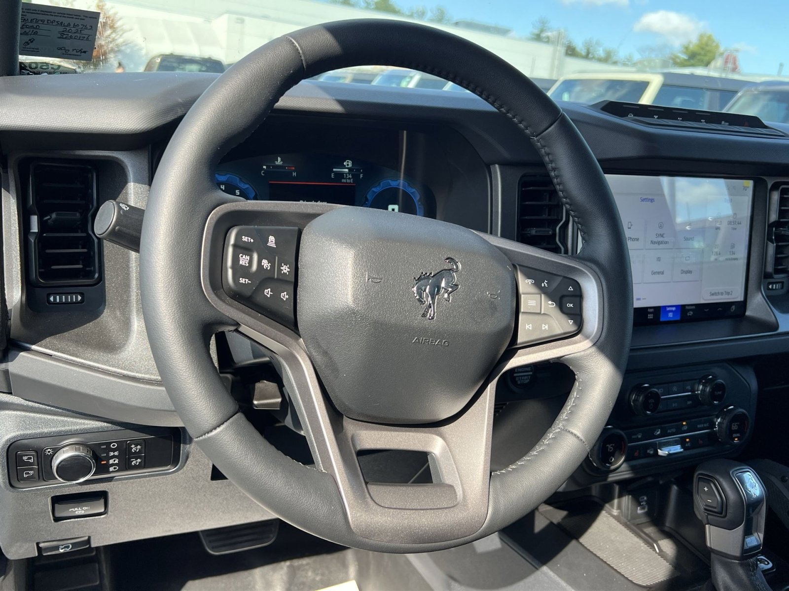 New 2025 Ford Bronco Badlands image 16