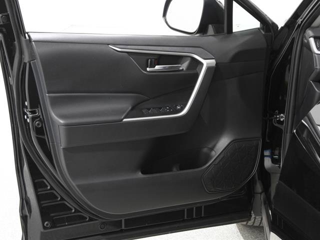 Used 2024 Toyota RAV4 XLE image 4