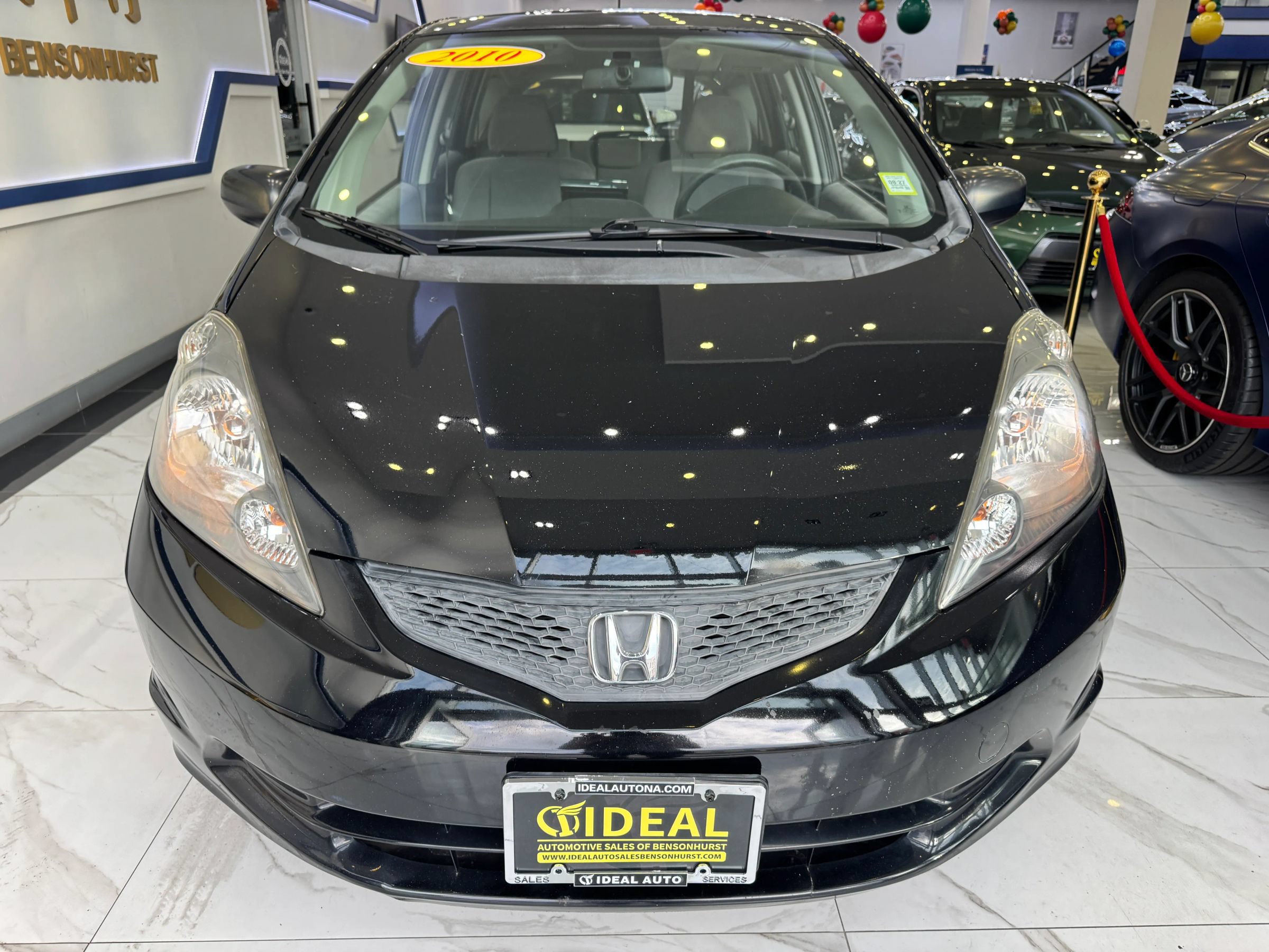 Used 2010 Honda Fit image 2