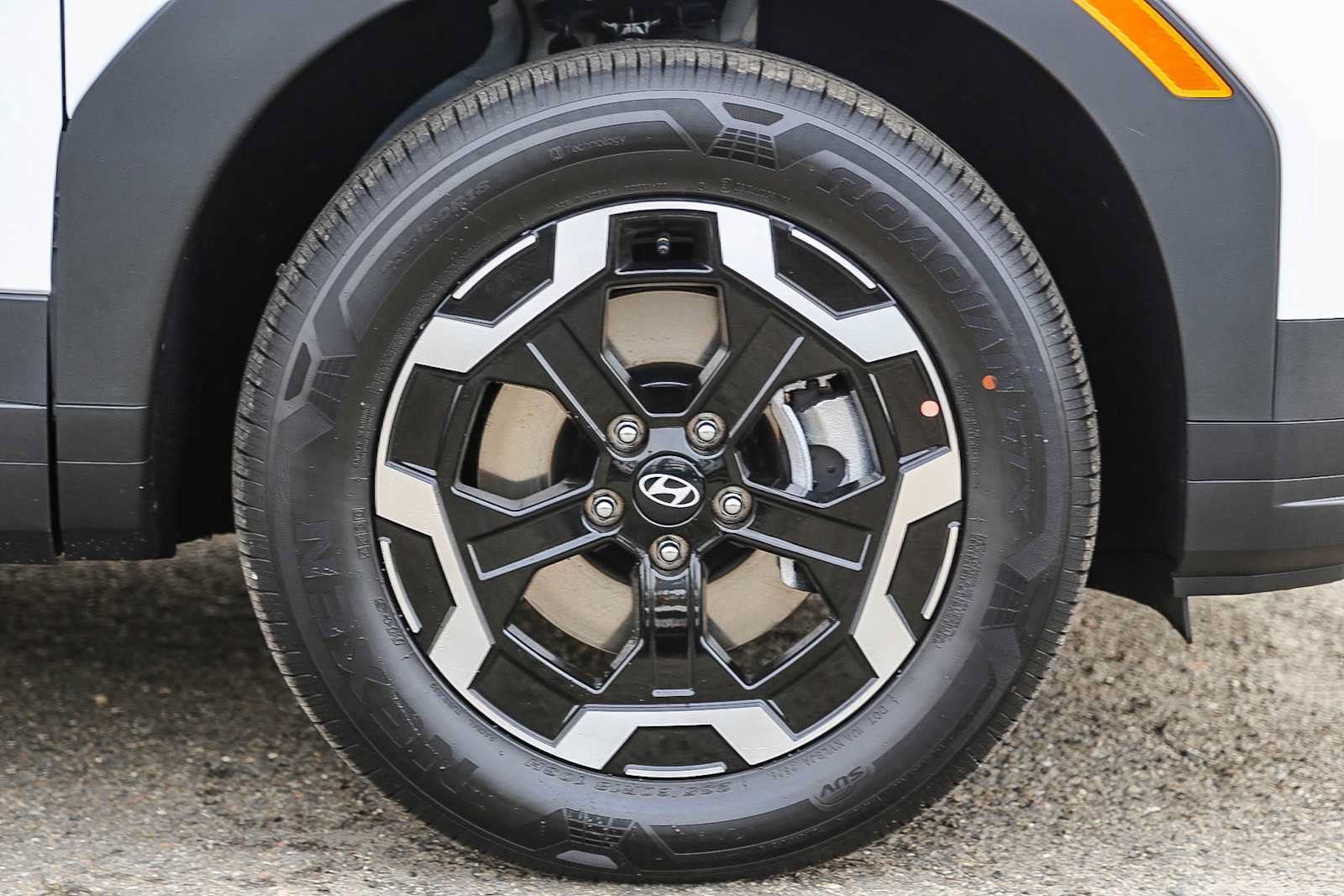 New 2026 Hyundai Santa Fe SE FWD image 12