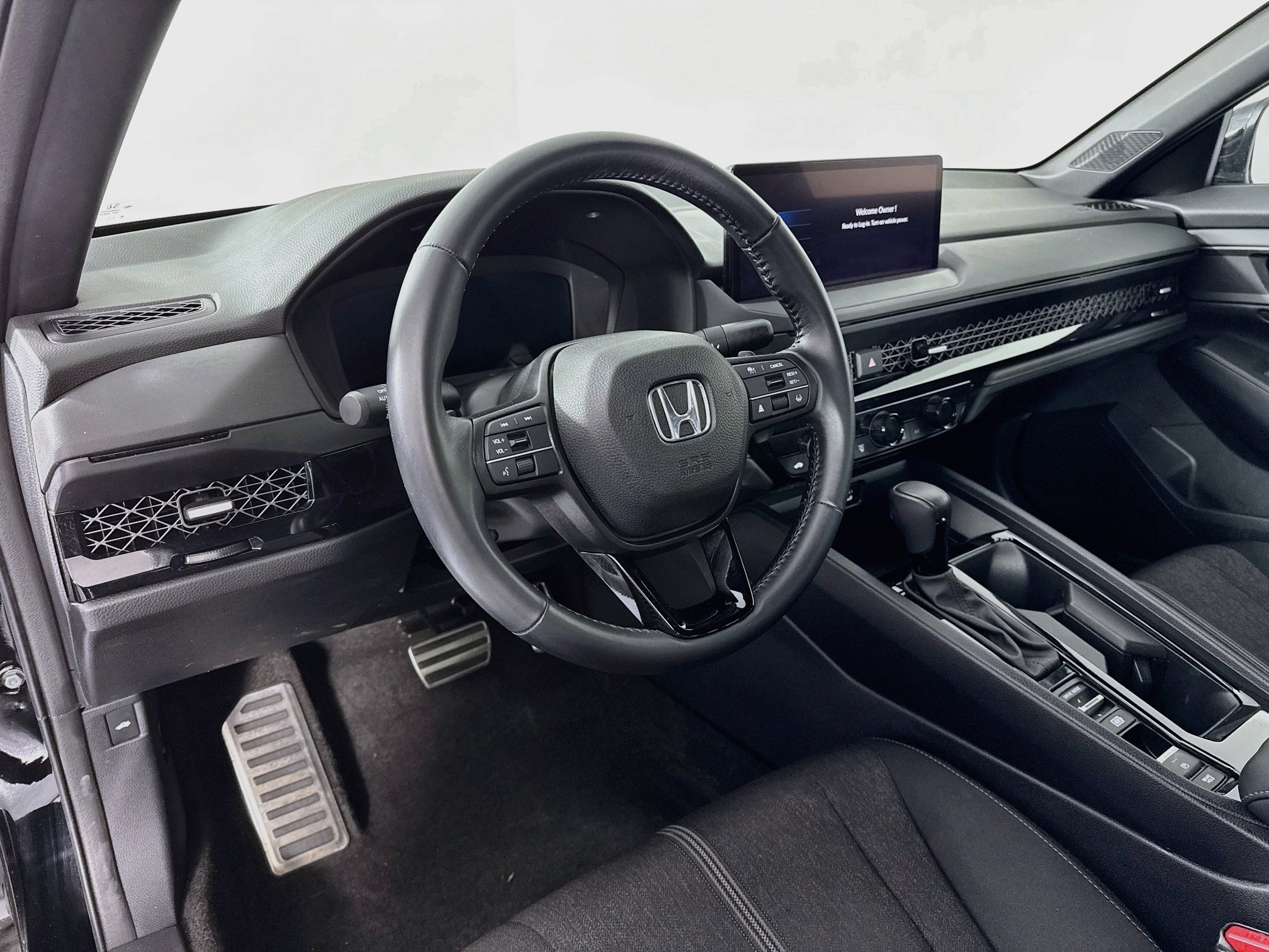 Certified 2024 Honda Accord Sport image 9