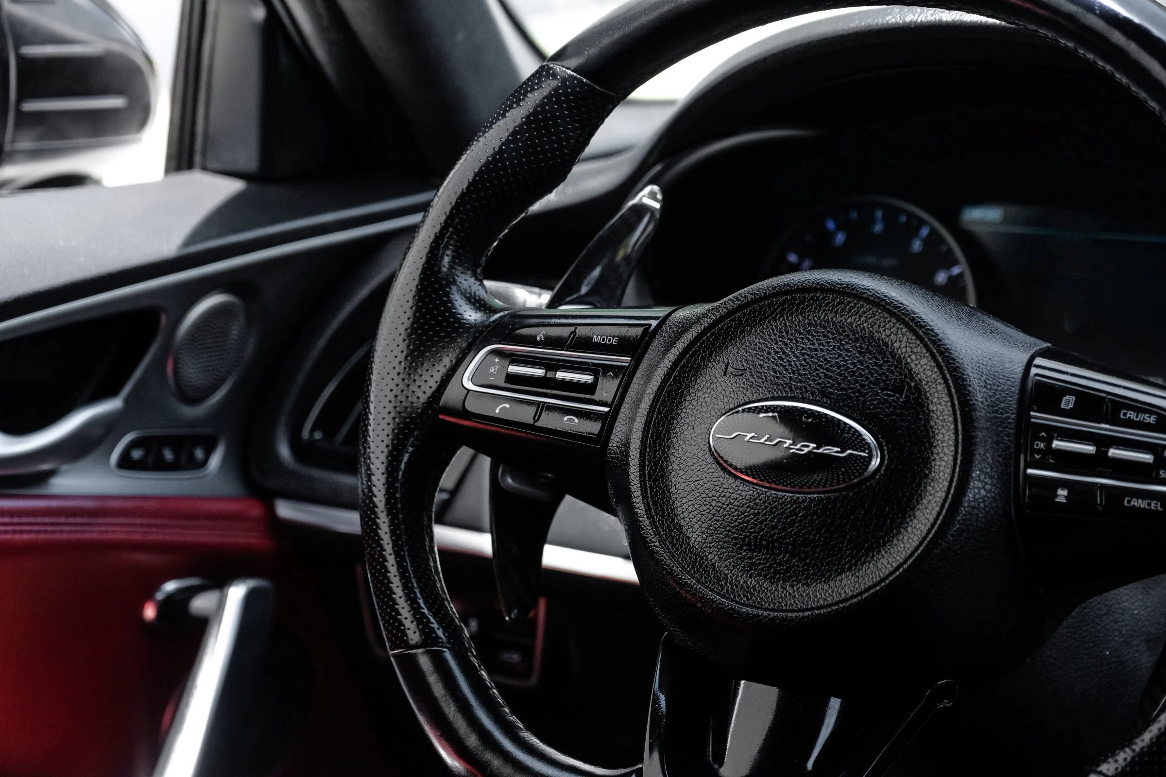 Used 2020 Kia Stinger GT2 AWD/4WD image 25