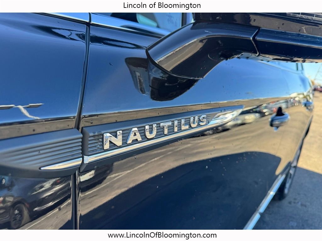 Certified 2022 Lincoln Nautilus Reserve w/ Equipment Group 201A image 17