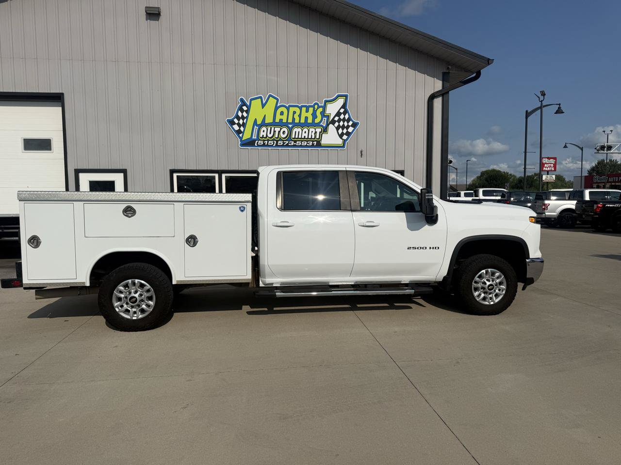 Used 2024 Chevrolet Silverado 2500 LT w/ Convenience Package AWD/4WD image 7