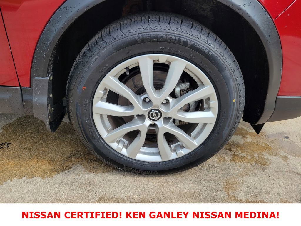 Certified 2022 Nissan Rogue Sport SV w/ Technology Package AWD/4WD image 22