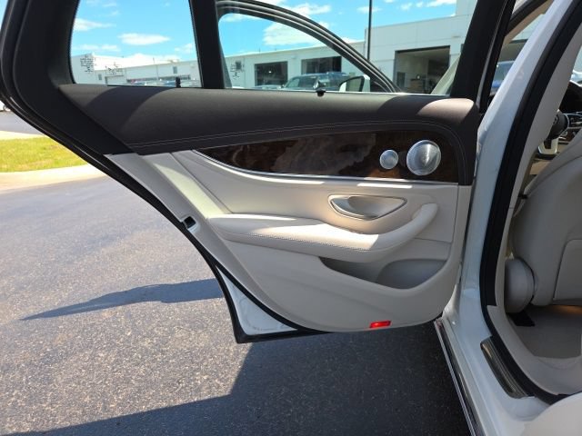 Used 2020 Mercedes-Benz E 450 4MATIC Wagon image 9