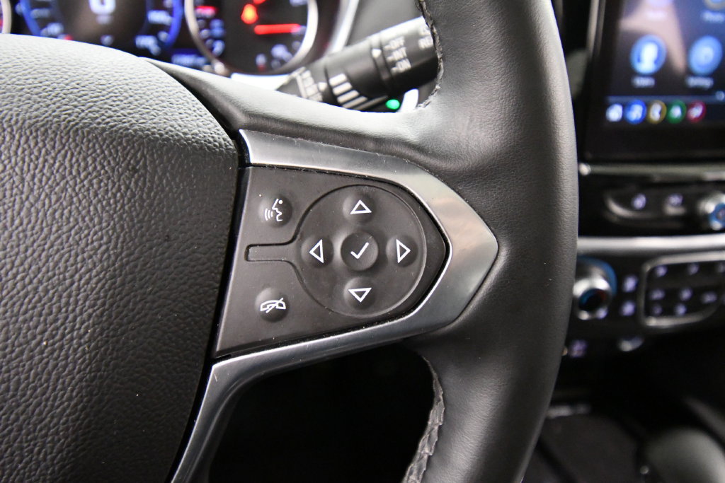 Used 2023 Chevrolet Traverse High Country AWD/4WD image 23