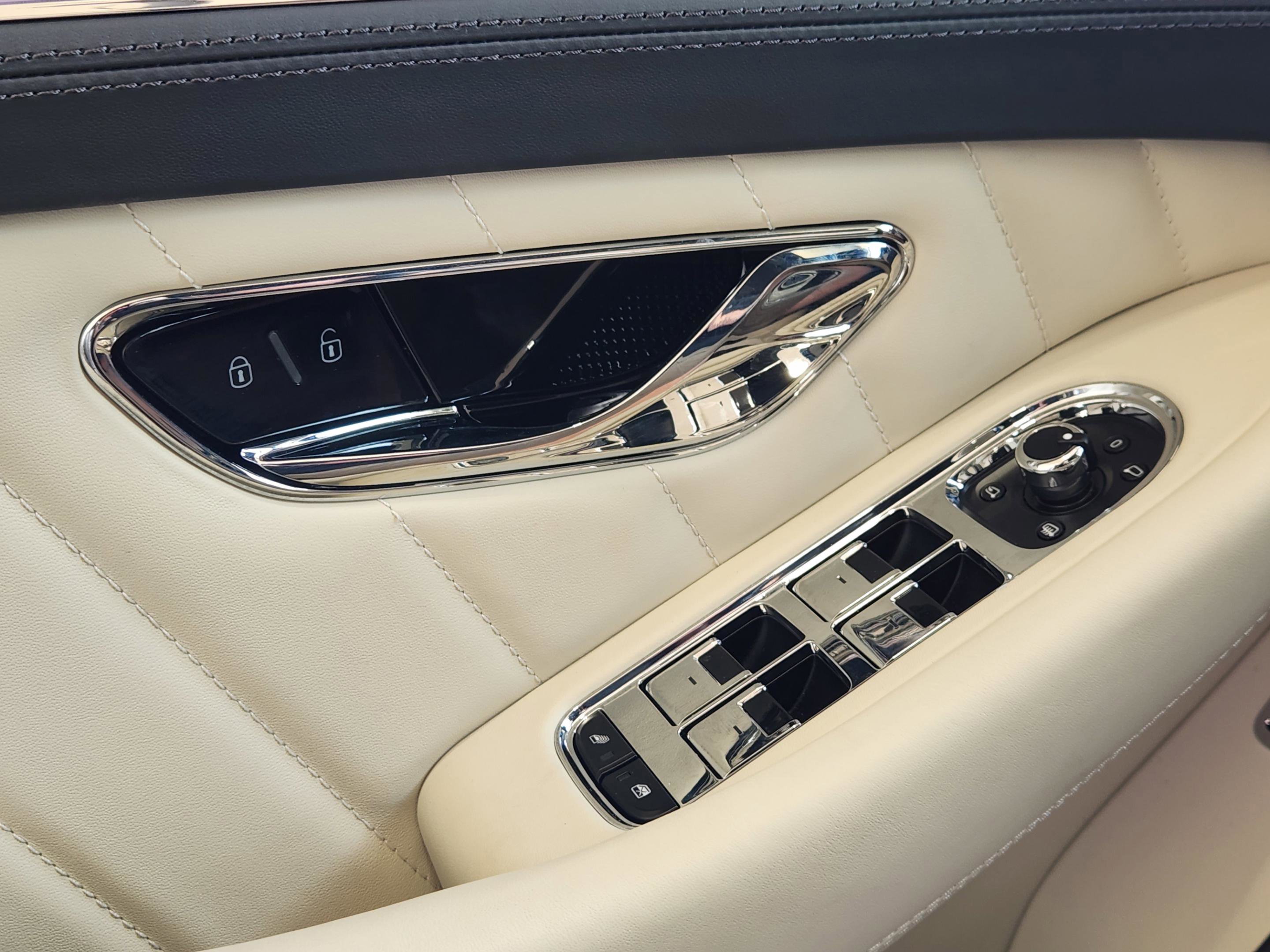 Used 2024 Bentley Continental GT AWD/4WD image 26