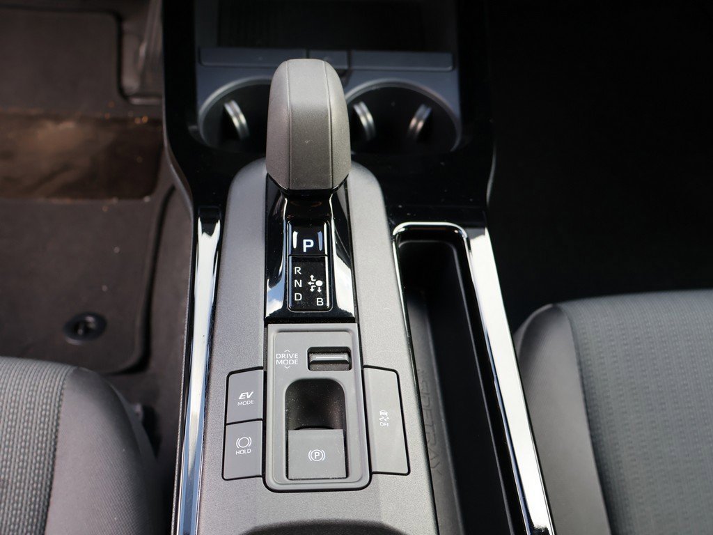 Used 2024 Toyota Prius LE image 50