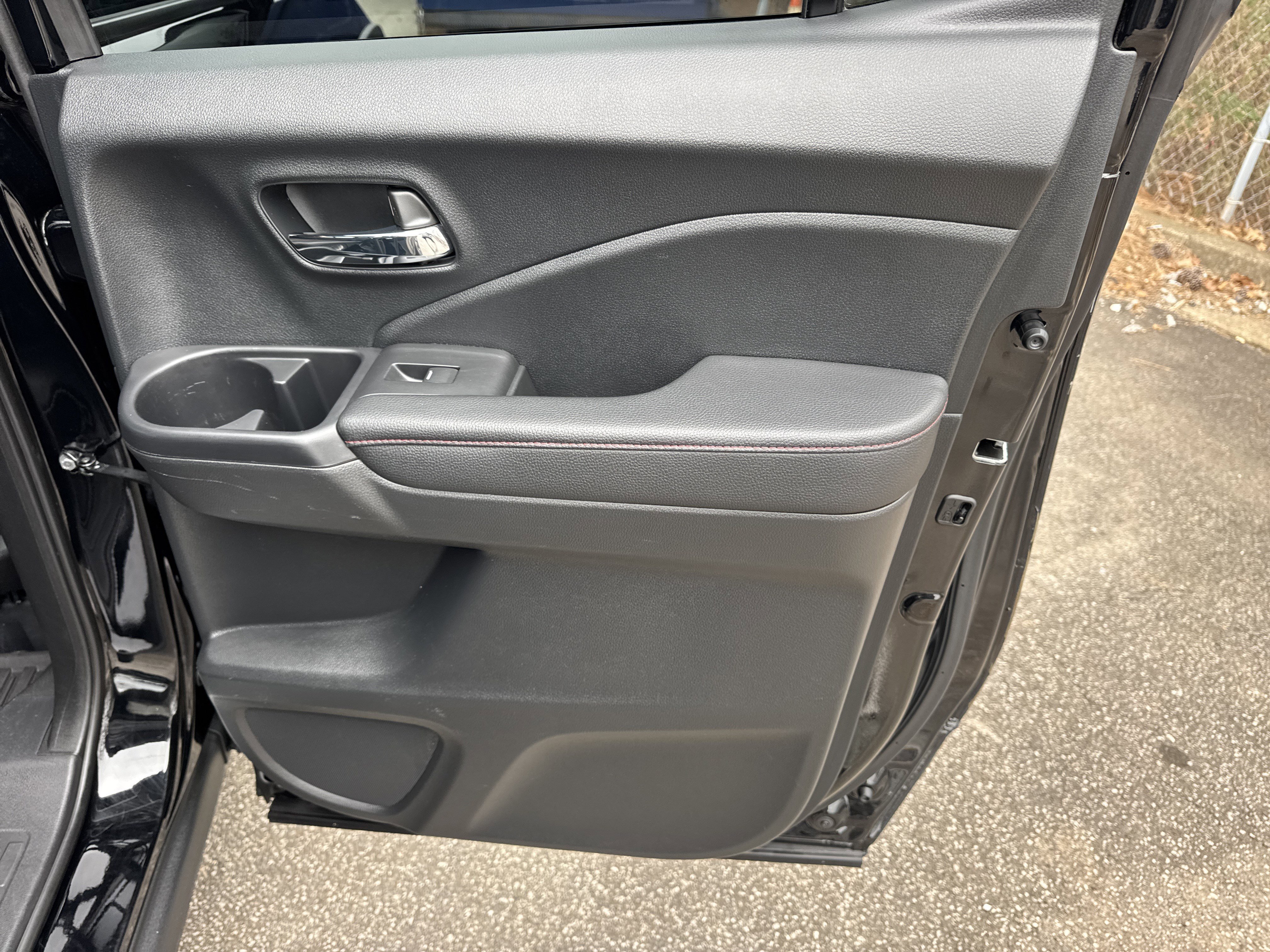 Used 2023 Honda Ridgeline Black Edition image 16