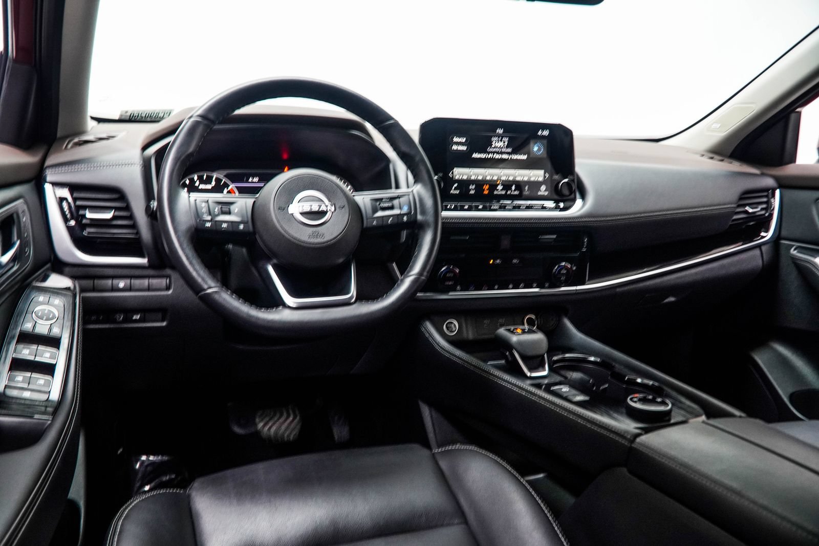 Used 2023 Nissan Rogue SL w/ SL Premium Package AWD/4WD image 17