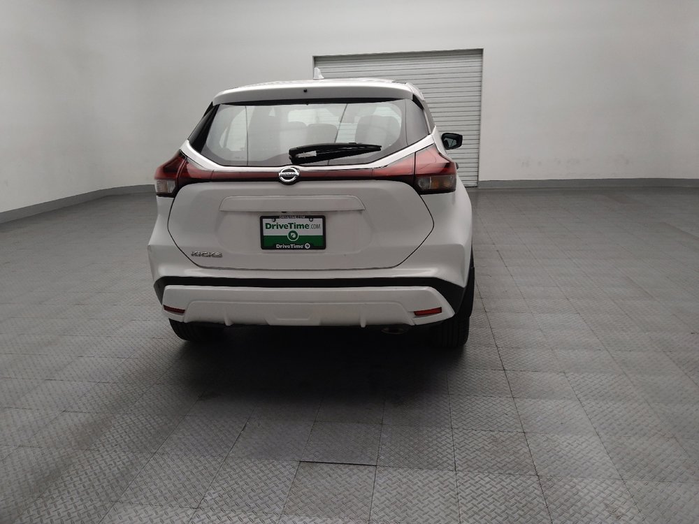 Used 2021 Nissan Kicks S FWD image 7