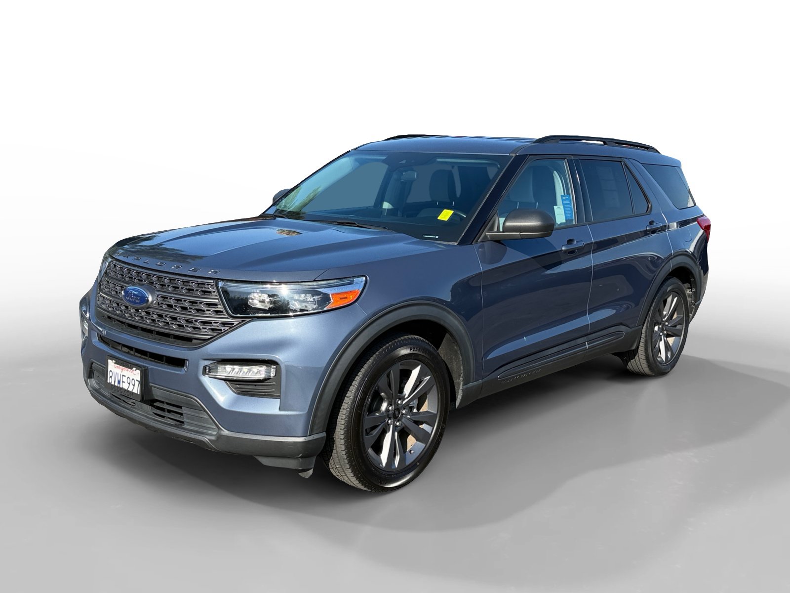 Certified 2021 Ford Explorer XLT w/ Equipment Group 202A RWD image 1