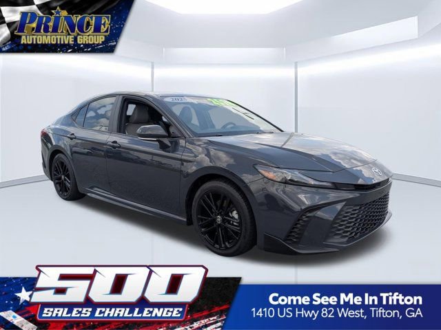 Used 2025 Toyota Camry SE w/ Multimedia Upgrade Package
