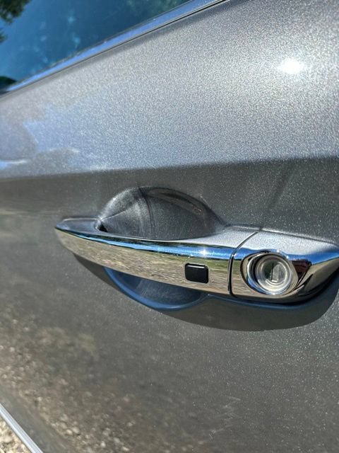 Used 2017 Hyundai Elantra Limited w/ Limited Ultimate Package 05 FWD image 30