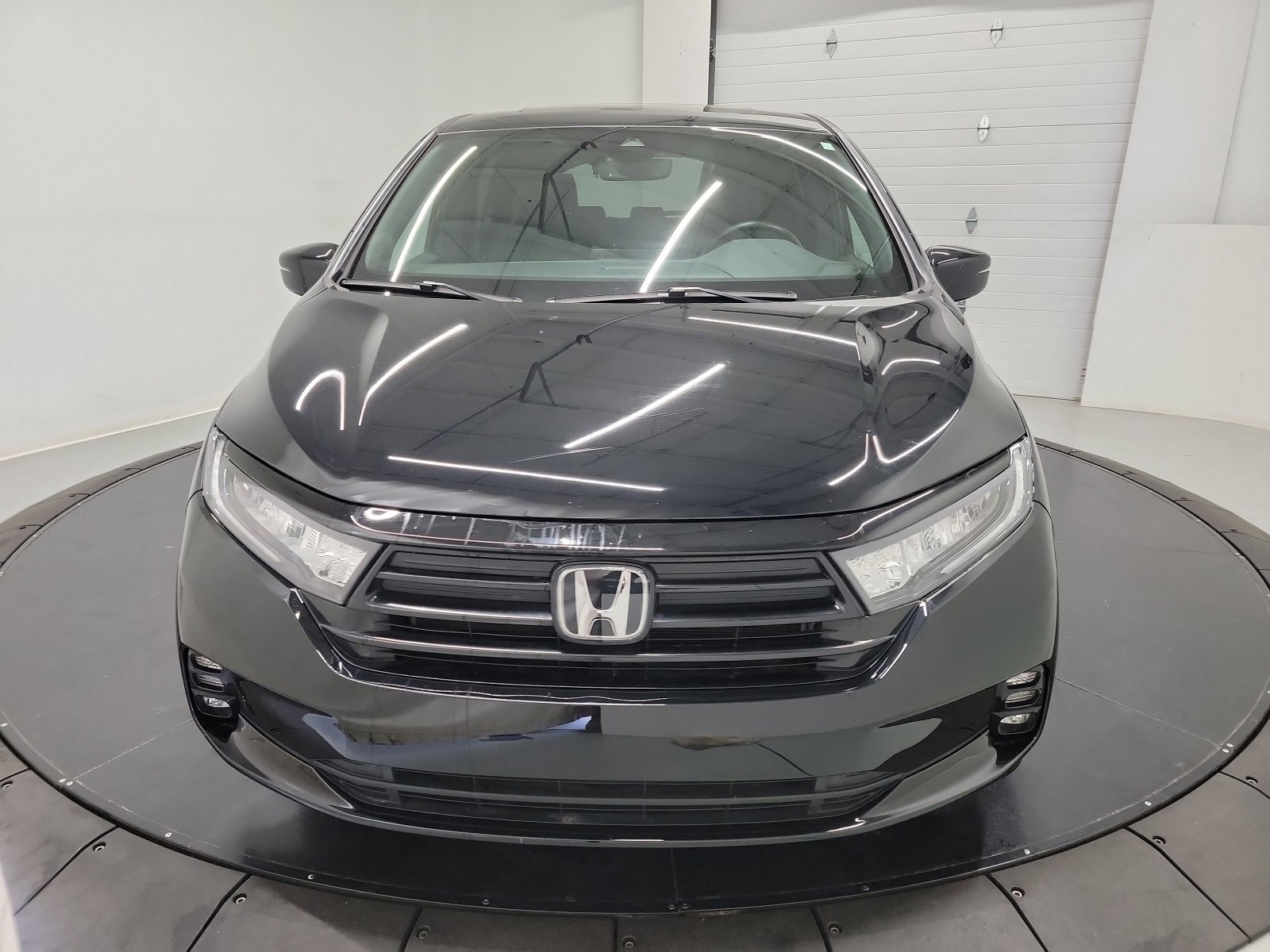 Certified 2024 Honda Odyssey Sport image 3