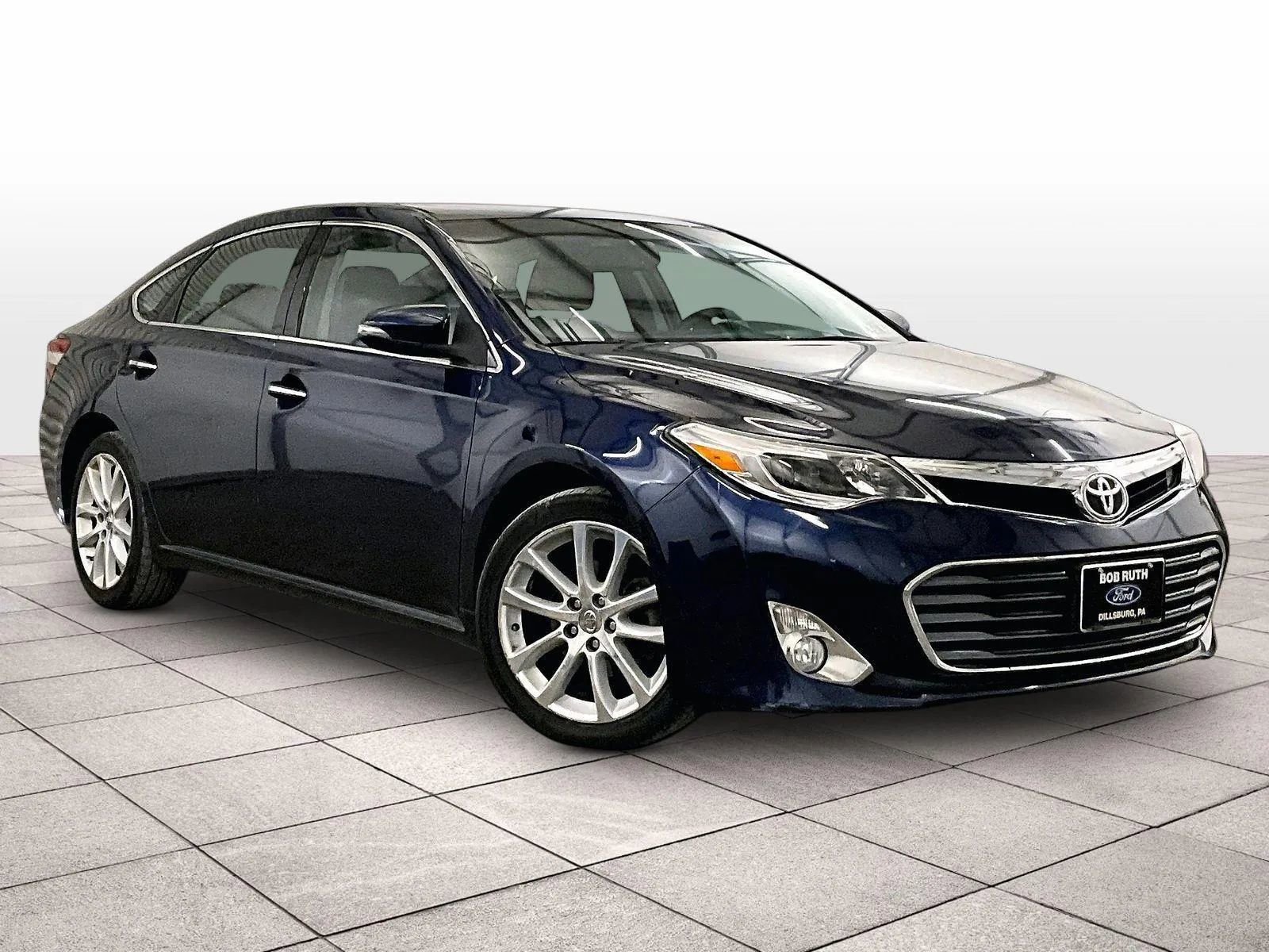 Used 2013 Toyota Avalon XLE Touring image 3