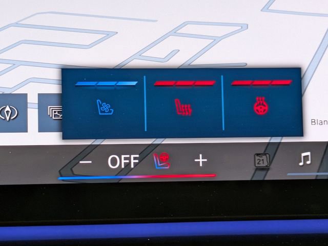 Used 2026 BMW M5 w/ Executive Package image 23