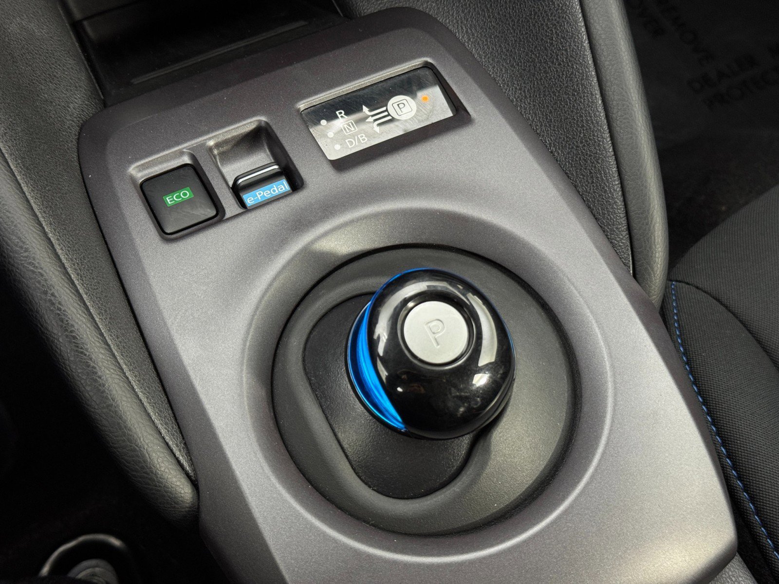 Used 2025 Nissan Leaf S image 26