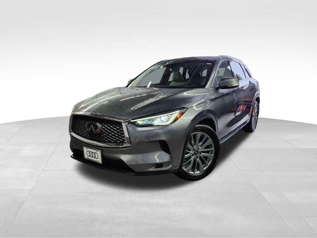 Used 2024 INFINITI QX50 Luxe AWD/4WD image 3