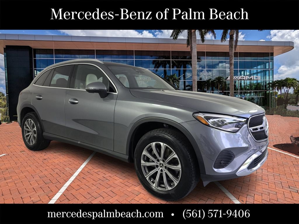 Used 2023 Mercedes-Benz GLC 300 4MATIC image 1
