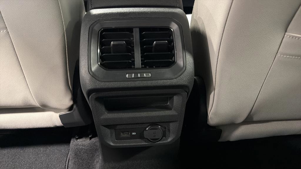 Used 2020 Volkswagen Tiguan SEL Premium R-Line image 17