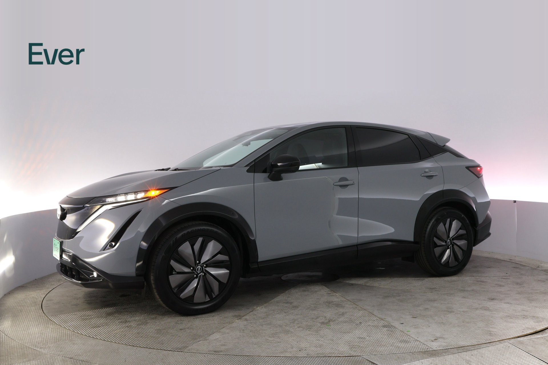 Used 2024 Nissan Ariya AWD image 18