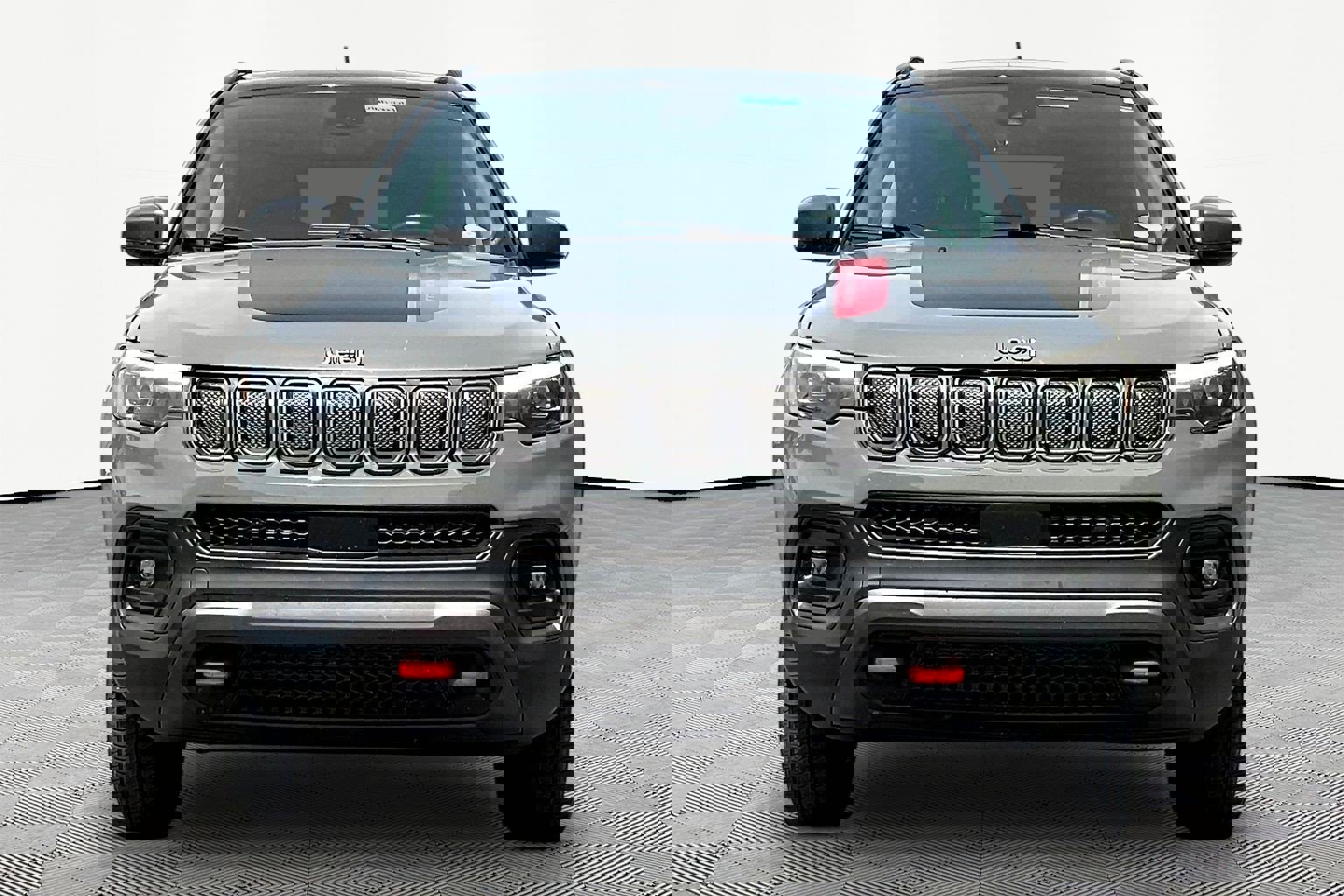 Used 2022 Jeep Compass Trailhawk w/ Trailhawk Elite Group AWD/4WD image 2